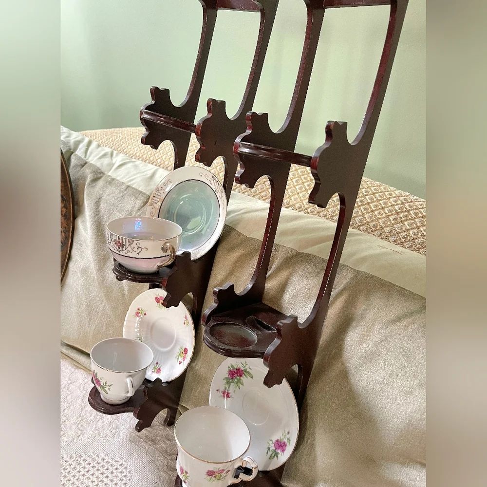 Victorian Mahogony Teacup and Saucer Stand Set